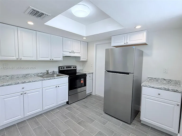 2470 NE 182nd Ter #1 — Photo 9