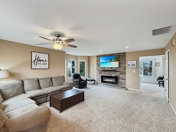 3rd image of 1114 Port Royal Rd