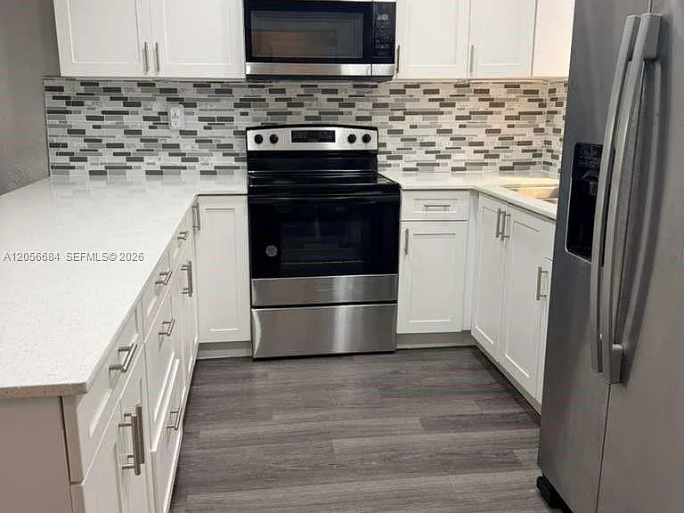 1500 NE 151st St #104 — Photo 14