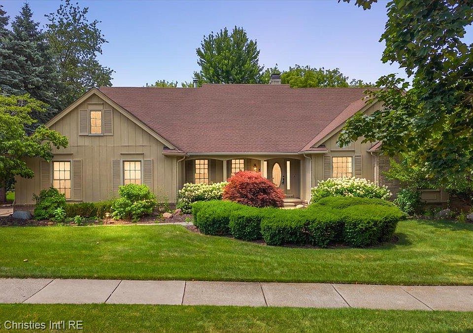 1st image of 969 Whitegate Dr