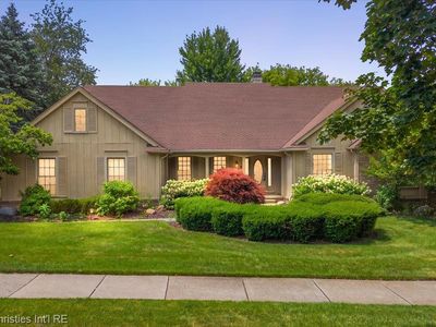 969 Whitegate Dr, Northville, MI, 48167