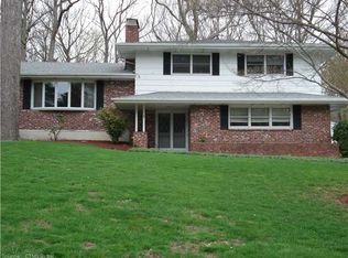 28 Dellwood Rd, Norwich, CT 06360