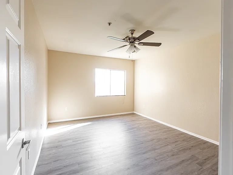 1295 N Ash St #1026 — Photo 9