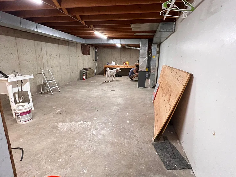 328 E Walton Ave — Photo 14