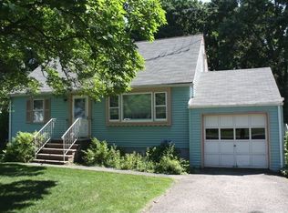 9 Highland Ave, Whippany, NJ 07981