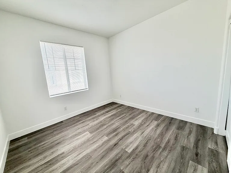 8848 Citrus St — Photo 15