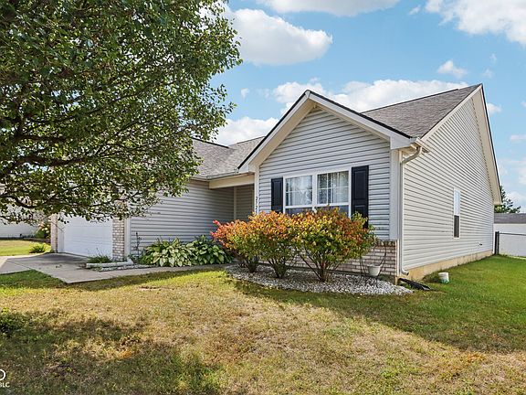 2nd image of 2725 Winding Creek Ln