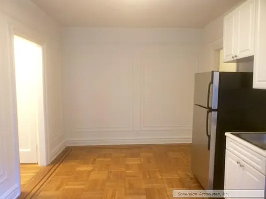 Rented by Sovereign Associates | media 25