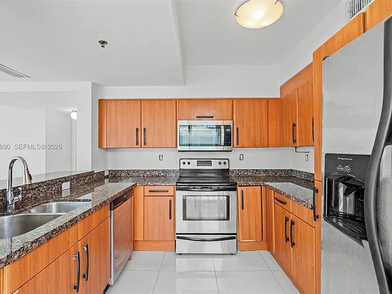 6362 Collins Ave #514 — Photo 6