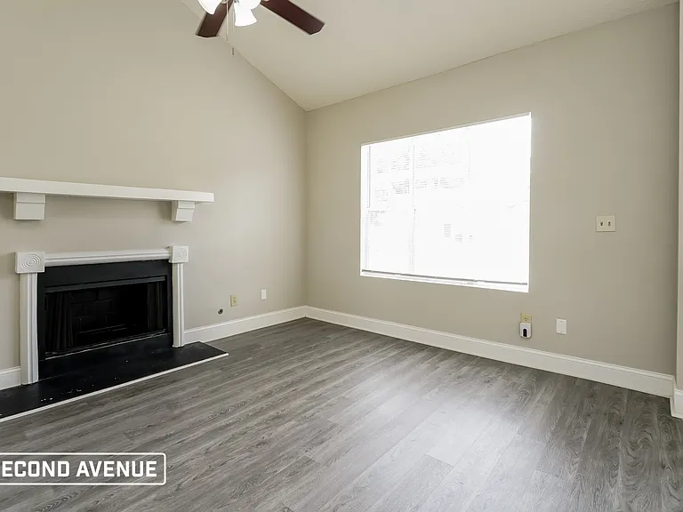5946 Crescent Ridge Ct — Photo 5