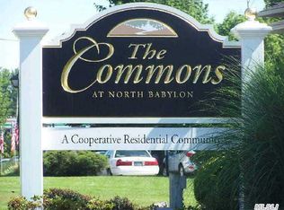 265 Edmunton Dr APT I11, North Babylon, NY 11703