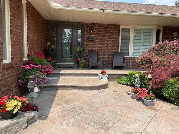 2nd image of 287 Burns Blvd