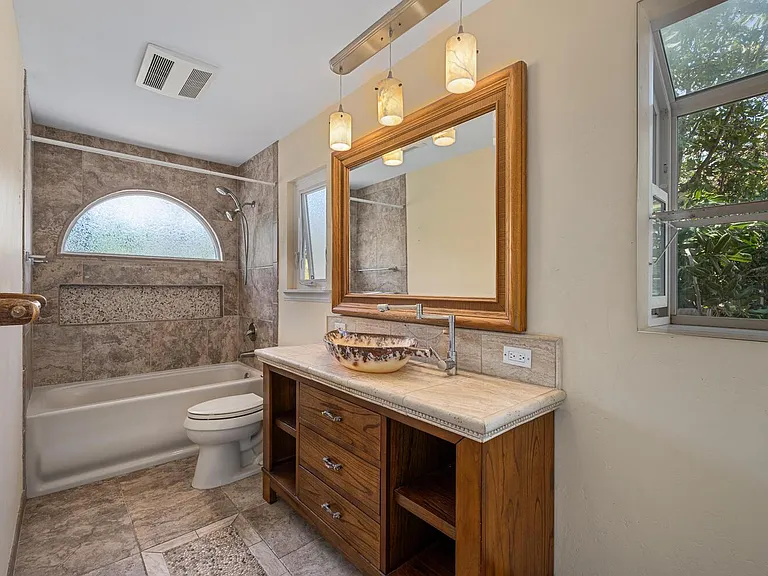 1237 Sandra Cir — Photo 13