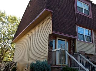 7 Hyde Ave, Iselin, NJ 08830