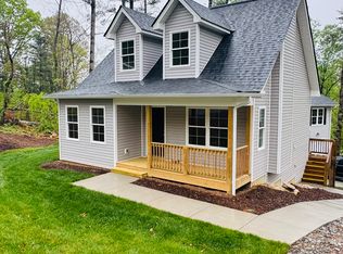 312 Armstrong Ave, Hendersonville, NC 28739
