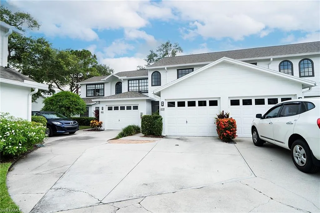 2 bed, 2.5 bath, 1470 sqft, $2,700 — Photo 2