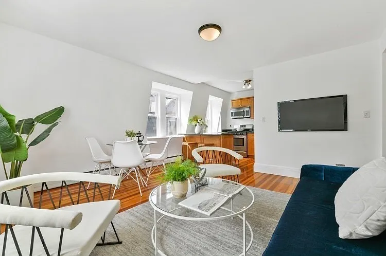 185 Hancock St