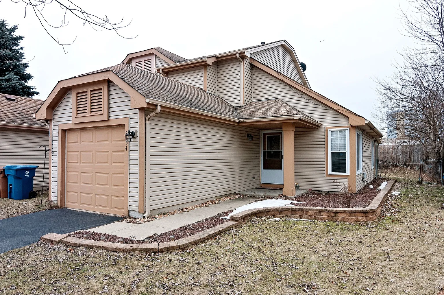 2154 Brittany Ln photo 1