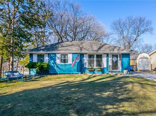 1000 E 36th Ct, Des Moines, IA 50317