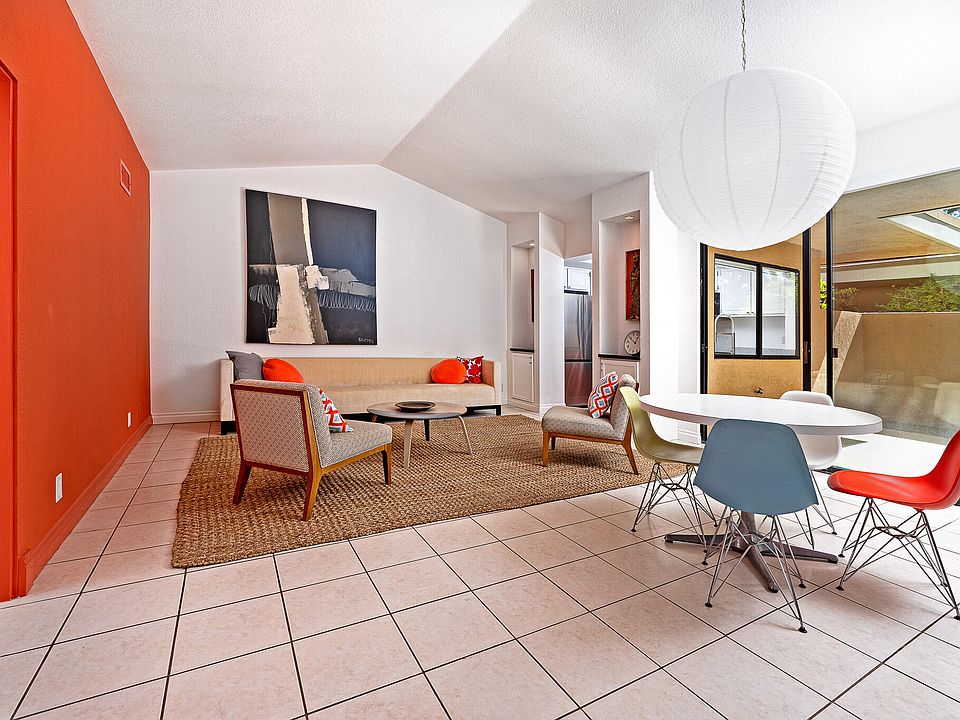 1st image of 2501 N Indian Canyon Dr Unit 621