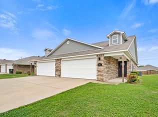 236 E Anabranch Ct, Farmington, AR 72730