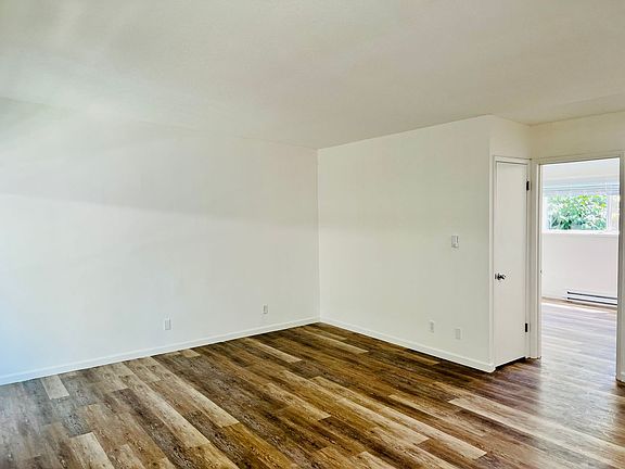 2nd image of 2356-2364 NW Overton St #7E