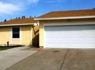 136 Poppy Dr, Hercules, CA 94547