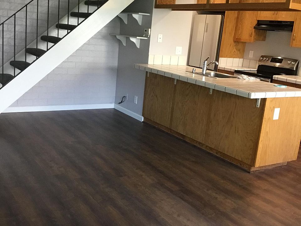 1st image of 219 Watson Dr