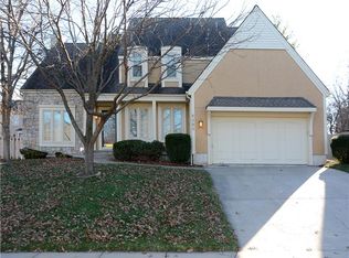 6205 W 121st Ter, Overland Park, KS 66209