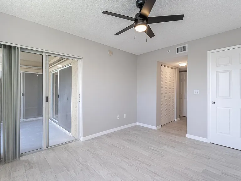 2600 S University Dr #208 — Photo 17