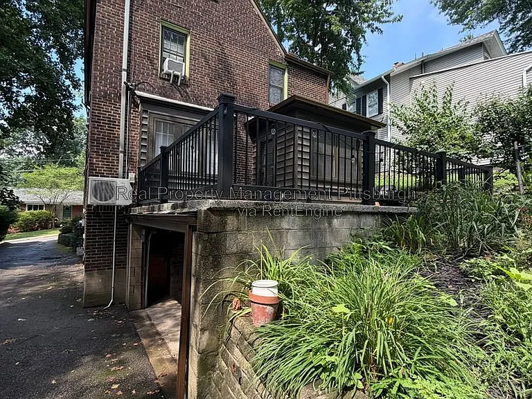 152 Gordon St — Photo 26