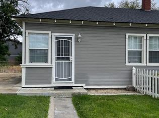 403 10th St #B, Sparks, NV 89431