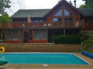 13225 Eagles View Rd, Ferryville, WI 54628