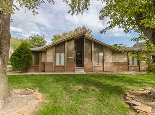 2332 N Bromfield Cir, Wichita, KS 67226