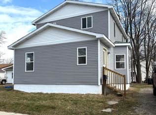 632 Spring St, Three Rivers, MI 49093