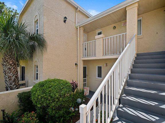 3rd image of 1672 SE Green Acres Cir APT B203