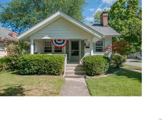 357 Monteray Ave, Oakwood, OH 45419