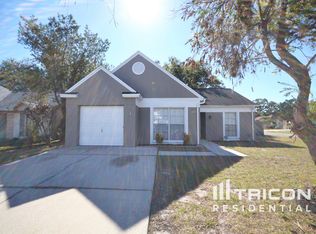 1001 Pleasant Pine Ct, Valrico, FL 33596