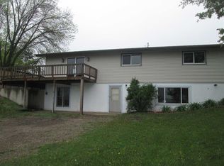 1858 Meadow Vw, Deerfield, WI 53531