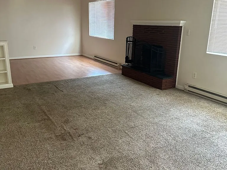 405 W Hazel St — Photo 10