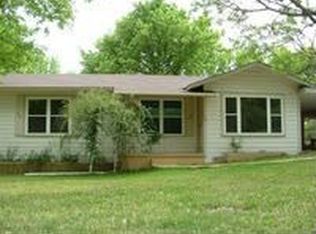 100 3rd St, Ingram, TX 78025