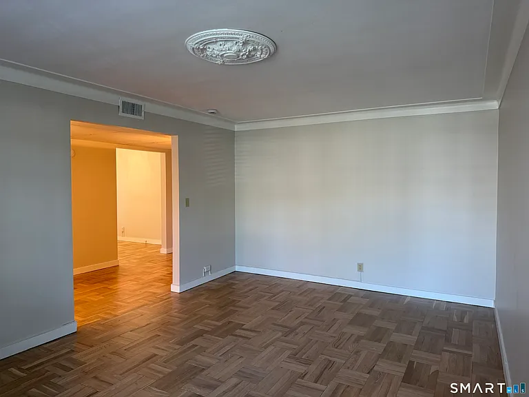 20 Outlook Ave #102 — Photo 12