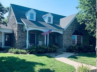 2005 Old Ivy Dr, Springfield, IL 62711