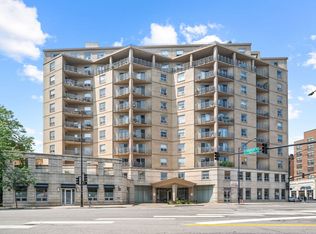 4350 N Broadway St APT 1002, Chicago, IL 60613