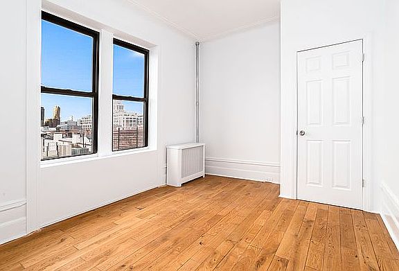 3rd image of 68 Montague St APT 6D