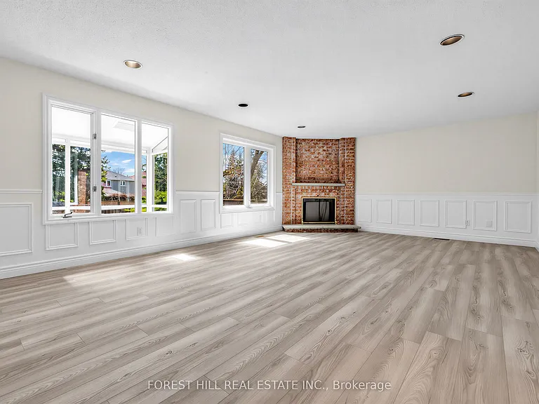 477 Cummer Ave — Photo 5
