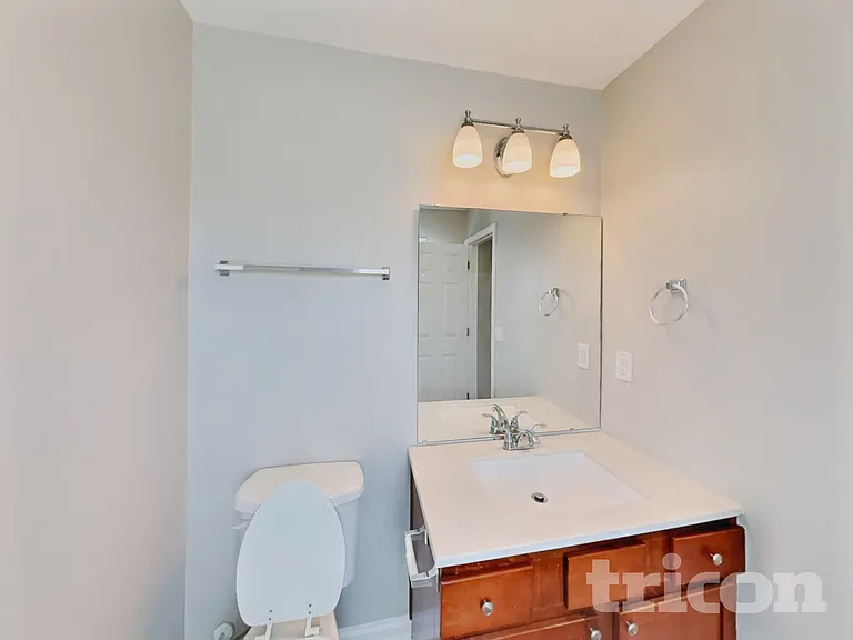 2410 King Malcolm Ln — Photo 8
