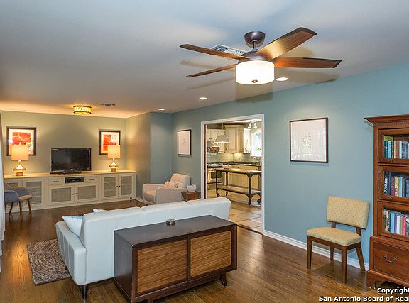 4th image of 8706 Charro Ln