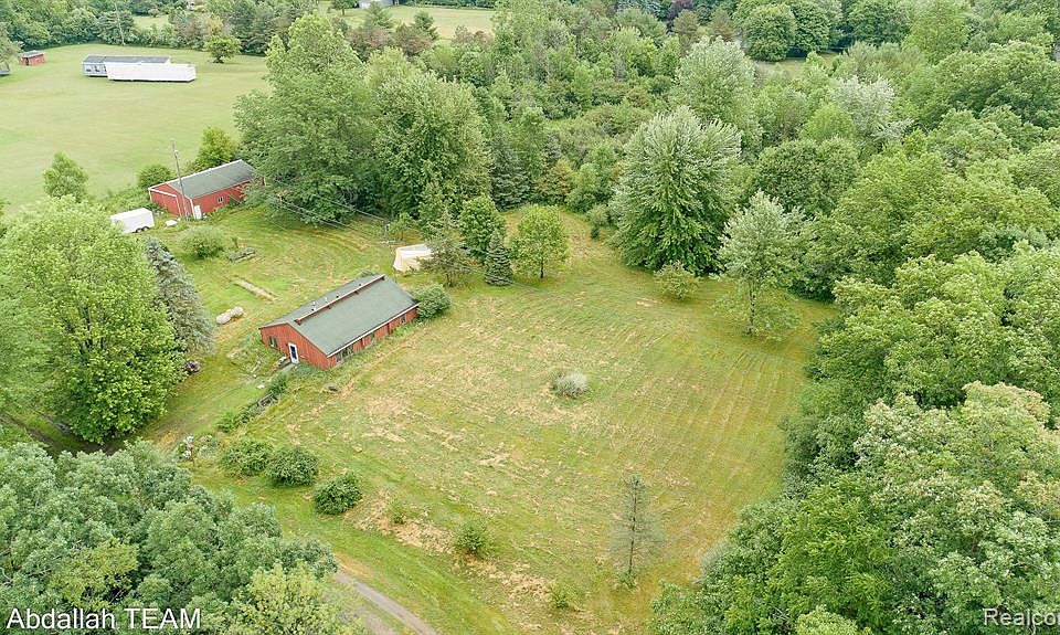 5525 Lahring Rd, Holly, MI 48442 Zillow
