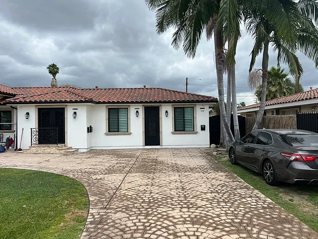 8145 Valdina Dr #C — Photo 1